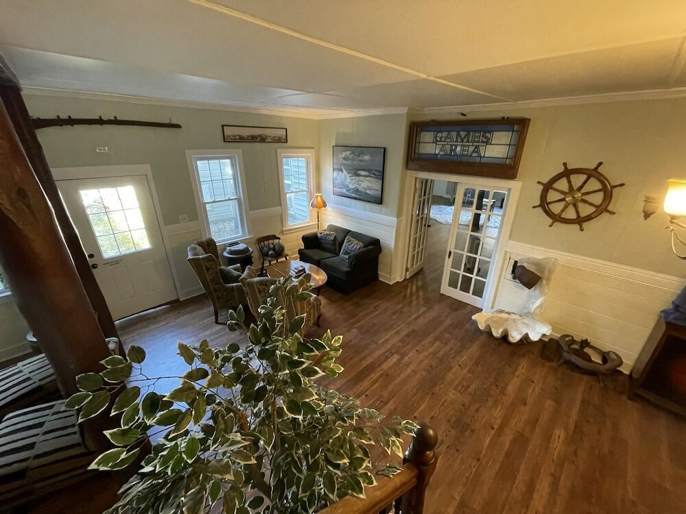 Фото Blackbeard's Lodge