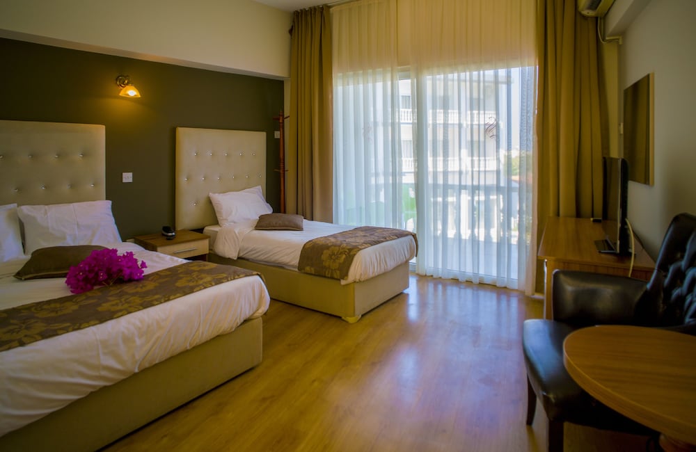 Фото Hotel Sempati