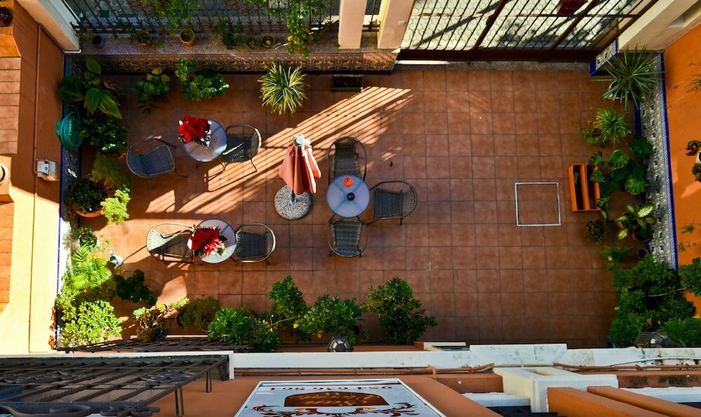 Фото Hostal San Vicente II