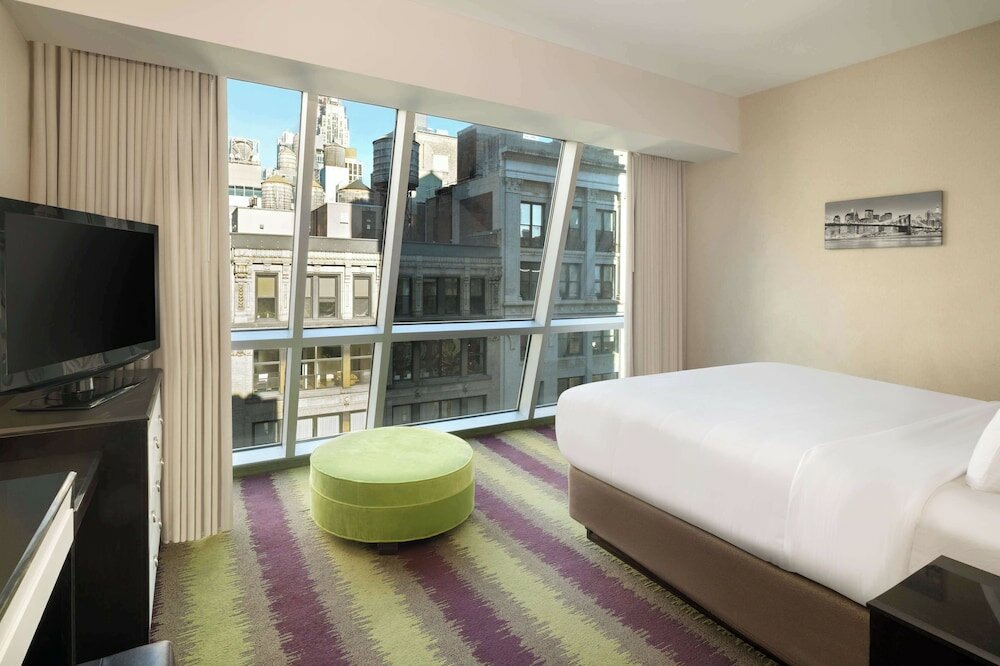 Фото Best Western Premier Herald Square