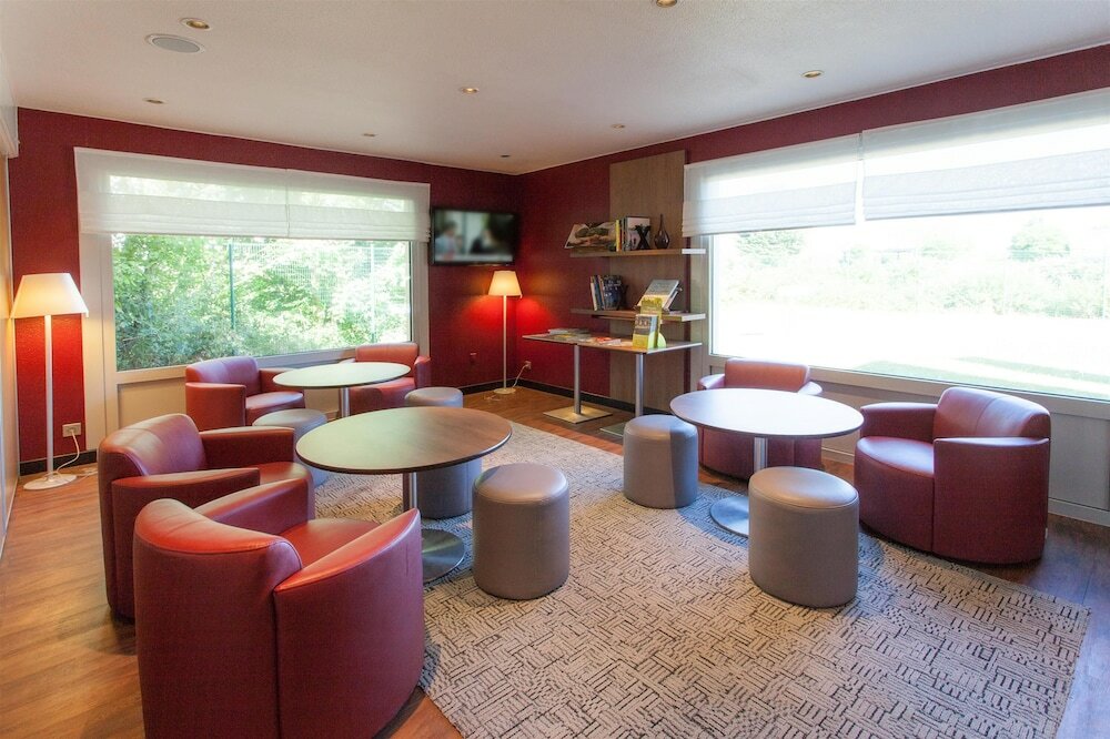 Фото Campanile Chambray Les Tours