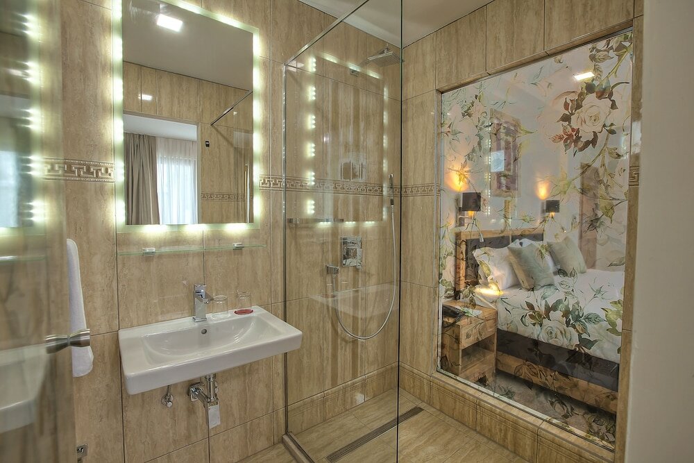 Фото Hotel Aziza