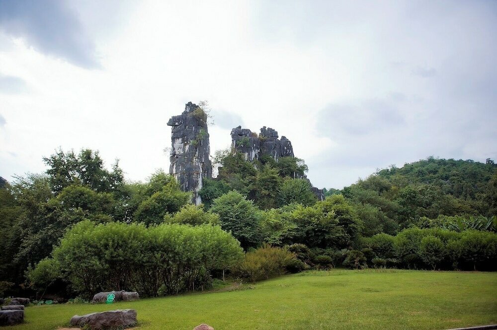 Фото Guilin Crystal Crescent Moon Hotel