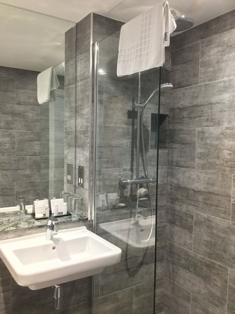 Фото The Boleyn Hotel