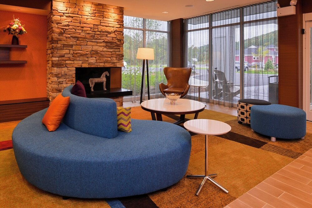 Фото Fairfield by Marriott Inn & Suites Plymouth White Mountains