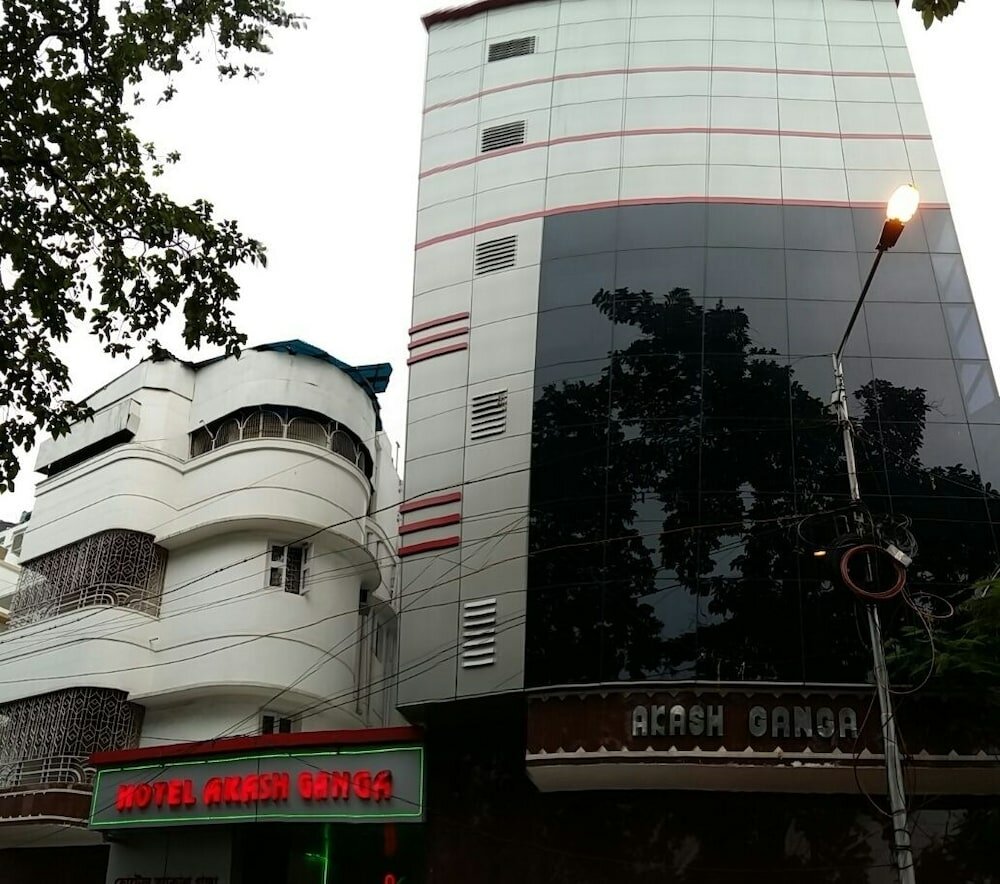 Фото Hotel Akash Ganga