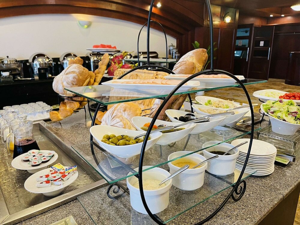 Фото The Tray Hotel