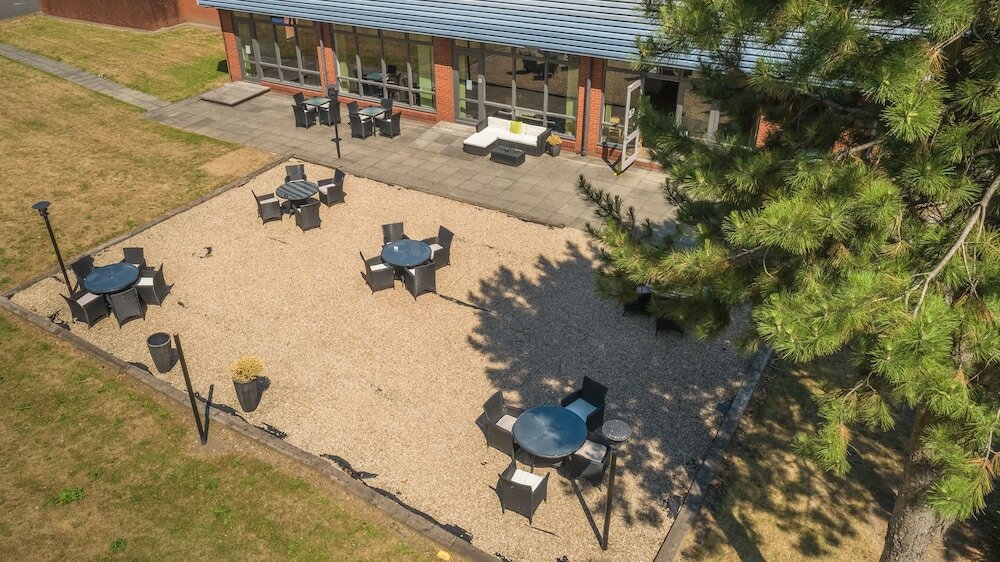 Фото Holiday Inn Express Preston - South, an Ihg Hotel