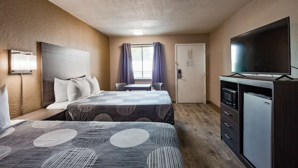 Фото SureStay Hotel by Best Western Olathe