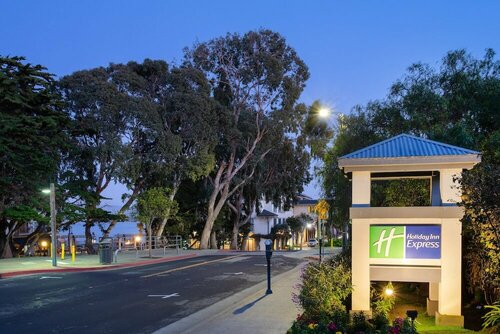 Гостиница Holiday Inn Express Monterey-Cannery Row, an Ihg Hotel в Монтерее