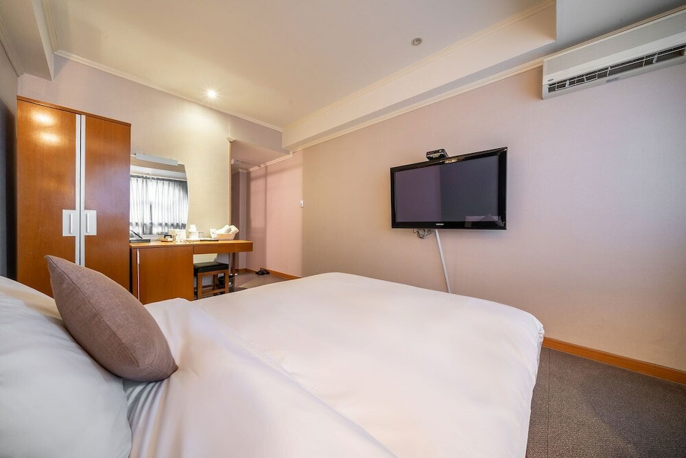 Фото Ansan Seowon Tourist Hotel