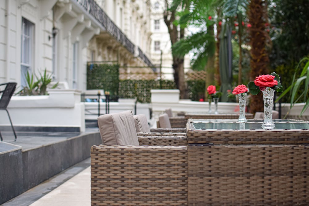 Фото Pembridge Palace Hotel