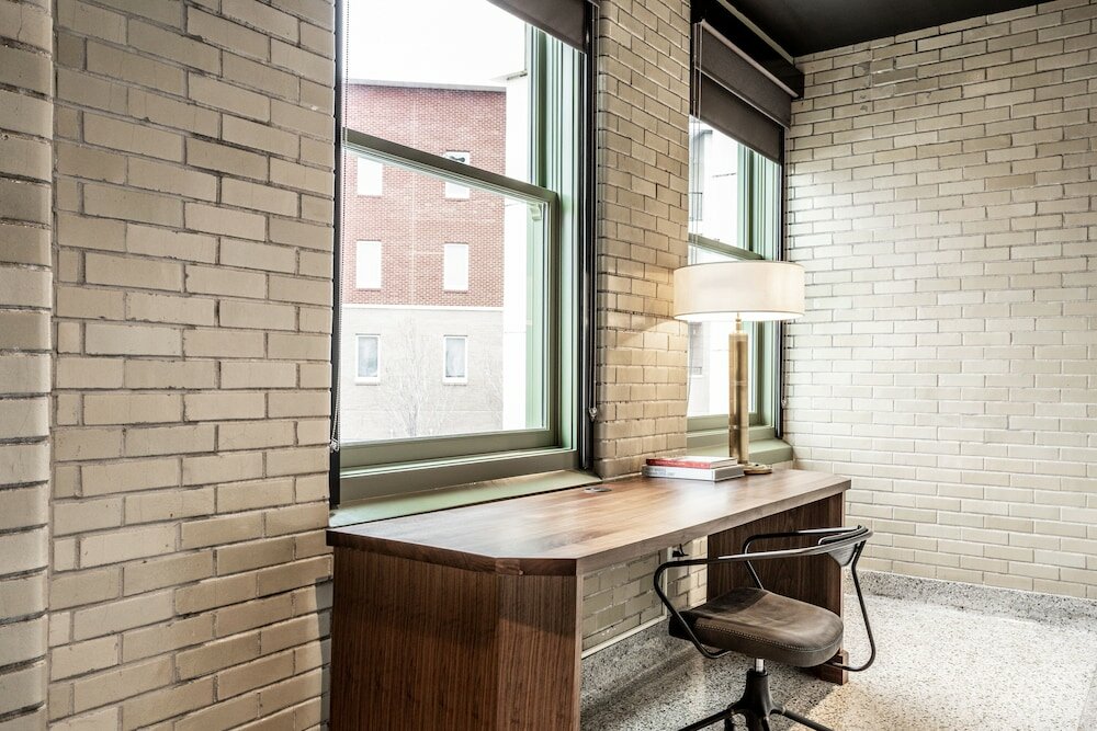 Фото Bottleworks Hotel