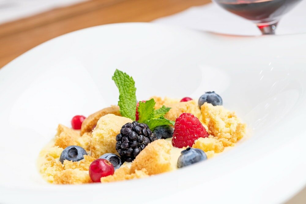 Фото Palace Lido Hotel & Suites