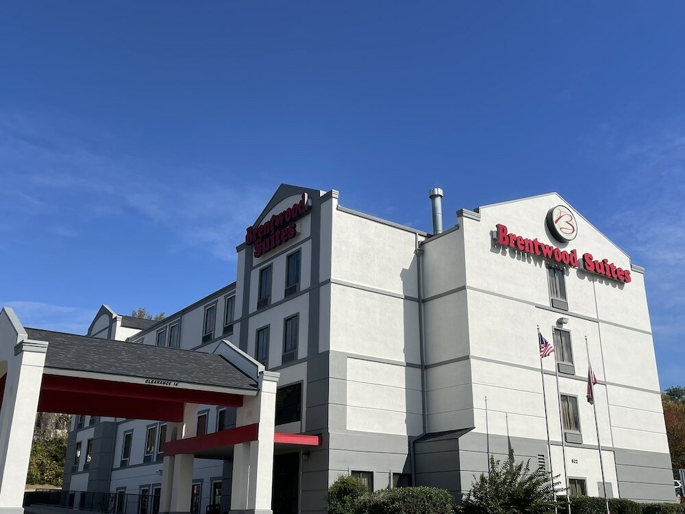 Фото Brentwood Suites