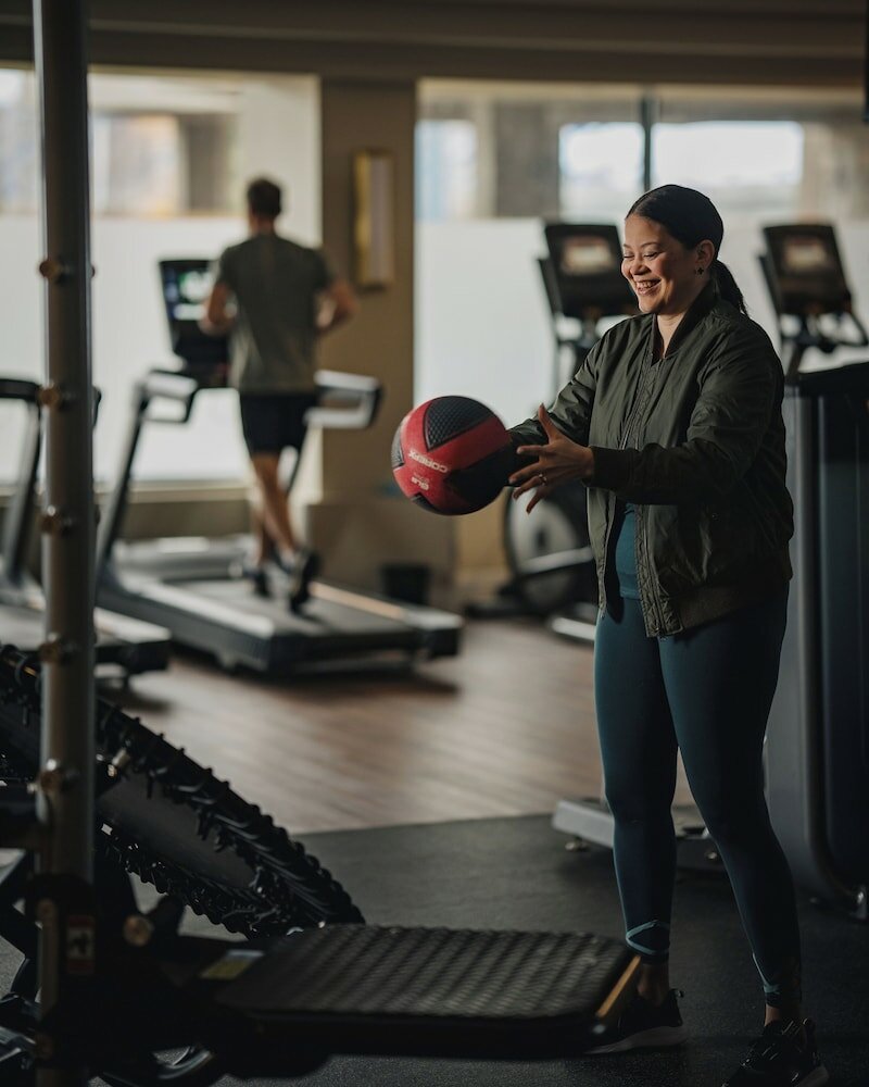 Фото Sheraton Montreal Airport Hotel