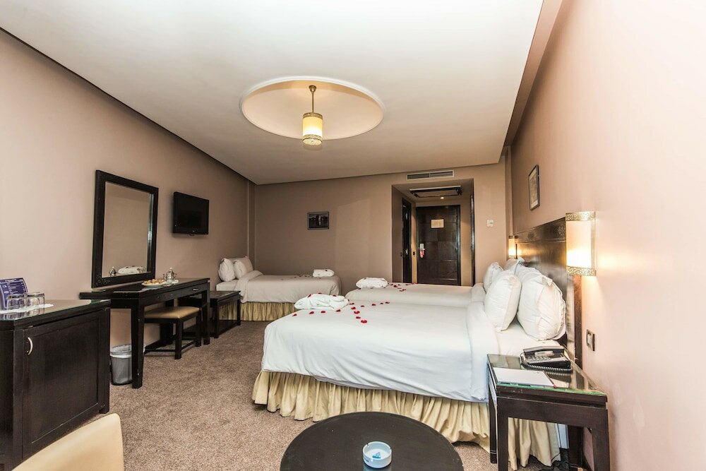 Фото Almas Hotel