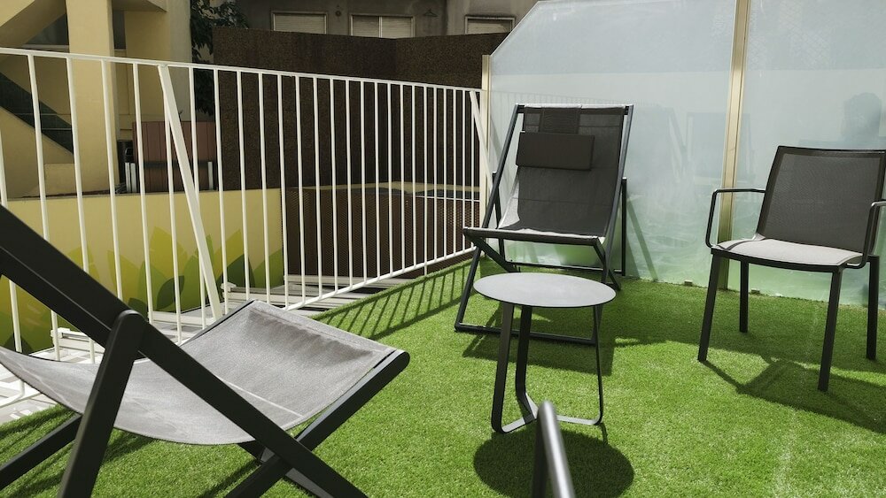 Фото The Leaf Boutique Hotel