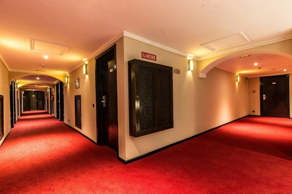 Фото Almas Hotel