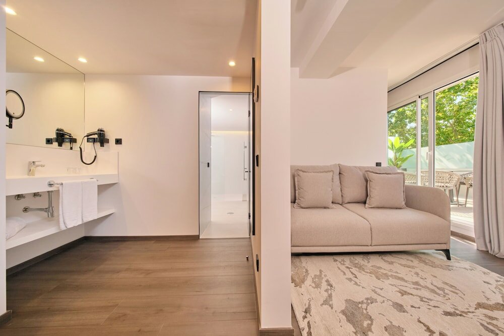 Фото 1881 Madrid Ventas Hotel