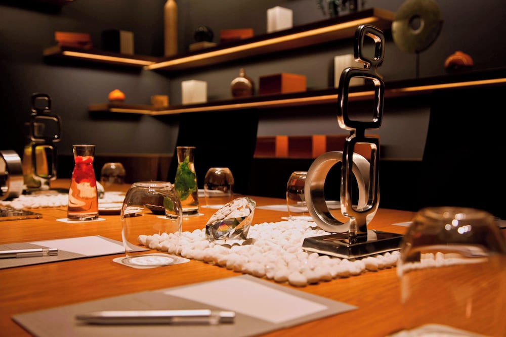 Фото Renaissance Barcelona Fira Hotel