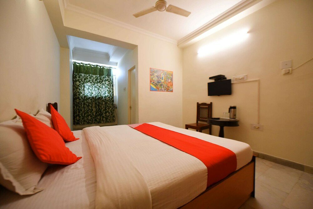 Фото Oyo 22915 C M Regency