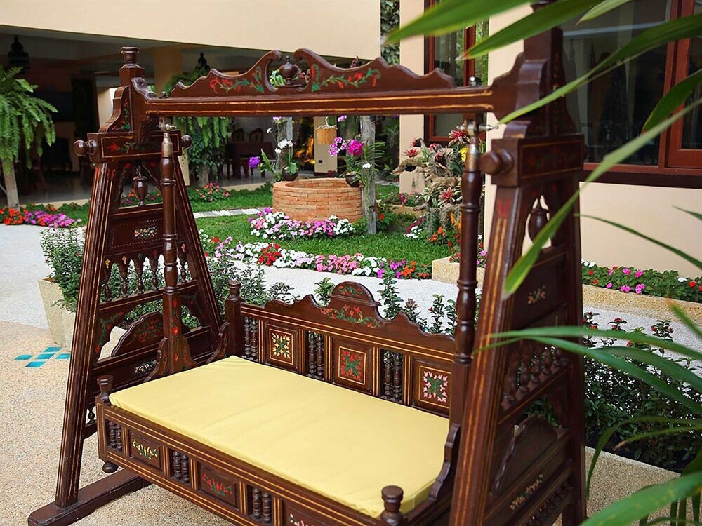 Фото At Chiang Mai Hotel