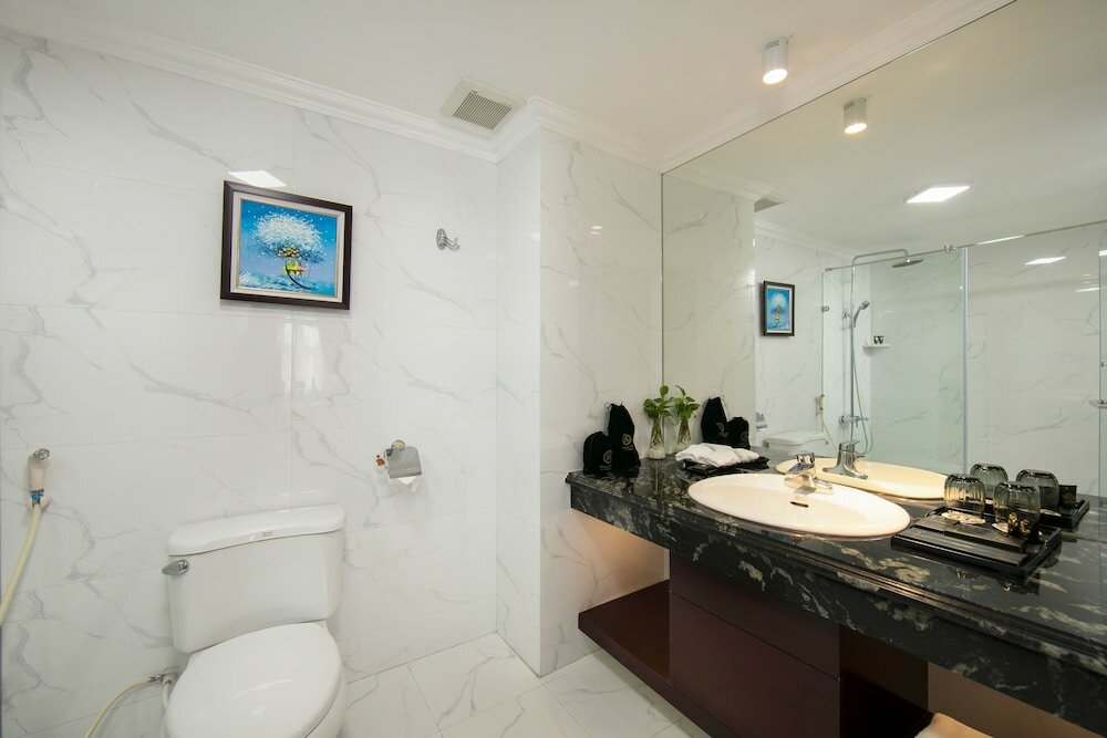 Фото Halais Hotel