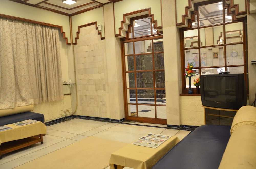 Фото Garden Hotel