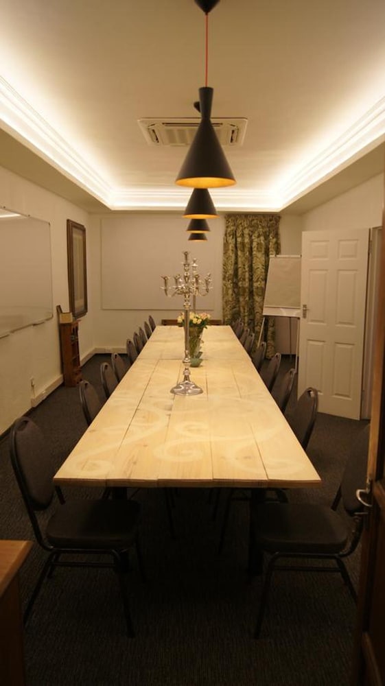 Фото Cunningham Cottage Guest House