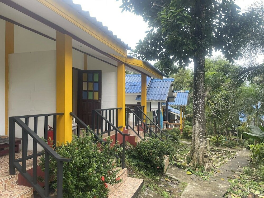 Фото Lonely Beach Pool Resort
