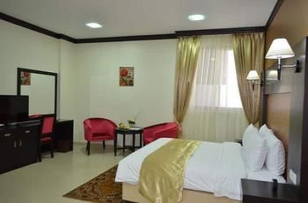 Фото Royal Phoenicia Hotel