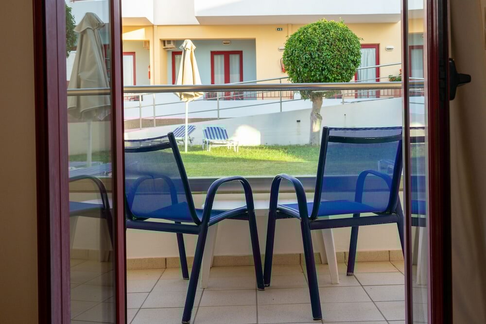 Фото Thalassi Hotel