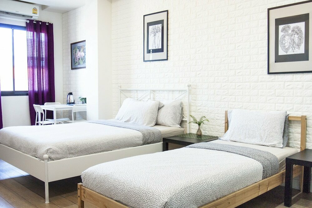 Hotel 26 Bed and Coffee, Earth, photo