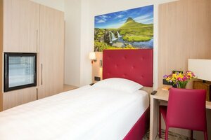 Lielupe by Semarah Hotels (Jurmala, Bulduru prospekts, 64/68), hotel