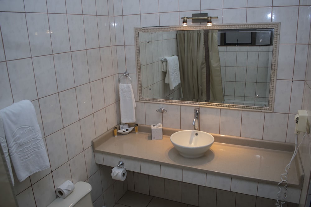 Фото Hotel Suerre