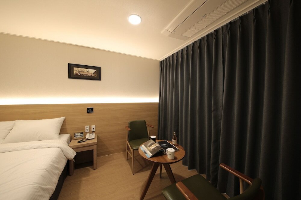 Фото Harbor Hotel