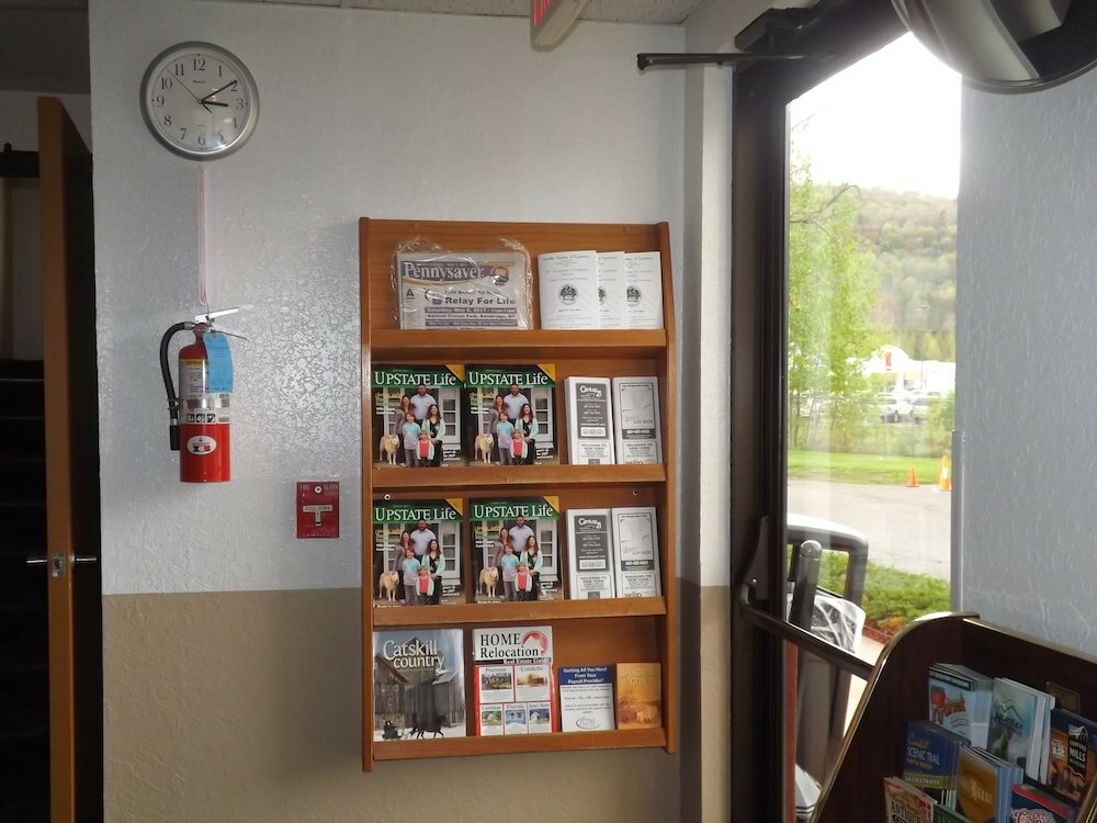 Фото Super 8 by Wyndham Sidney Ny