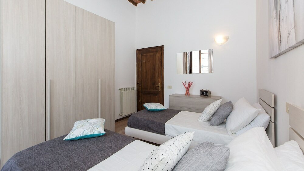 Фото Rental In Rome Rosselli Palace Deluxe 3 Apartment