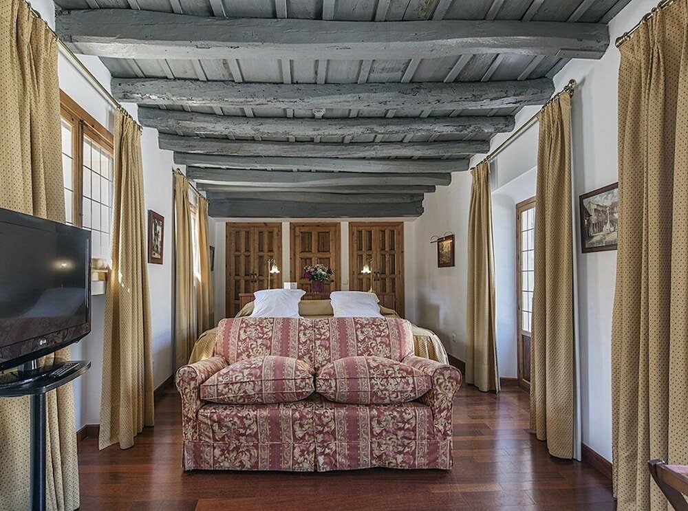 Фото Las Casas de la Juderia