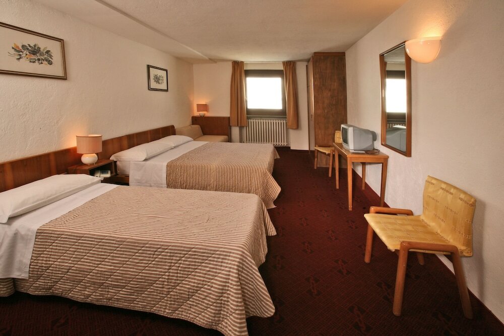 Фото Hotel Lo Stambecco