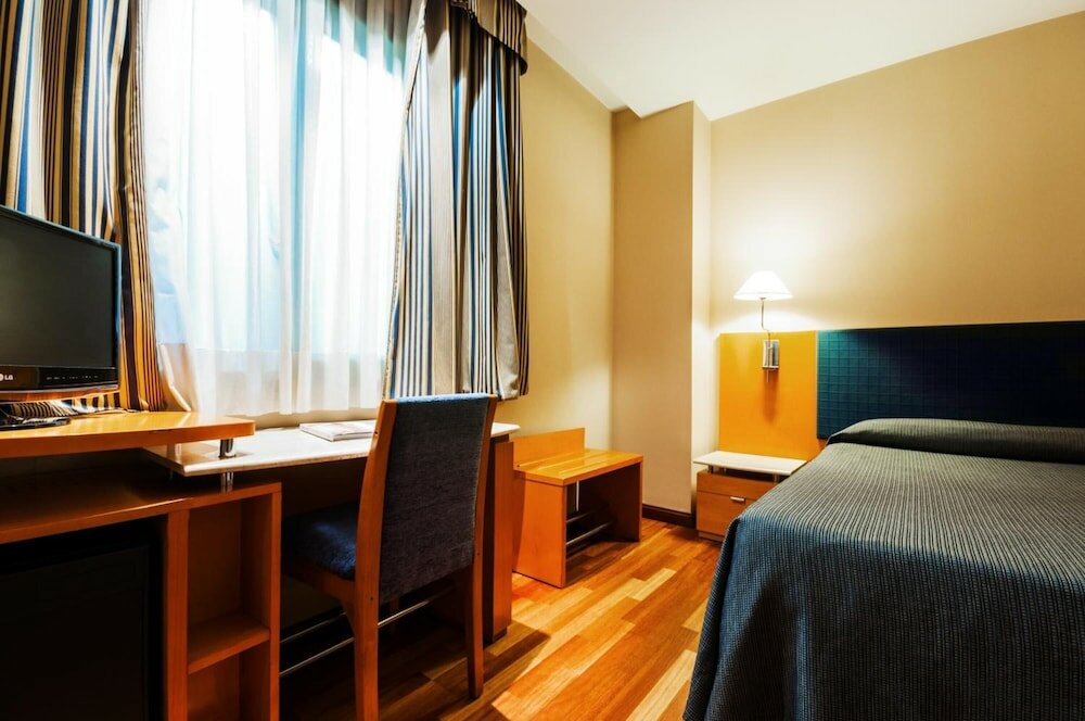 Фото Hotel Villacarlos