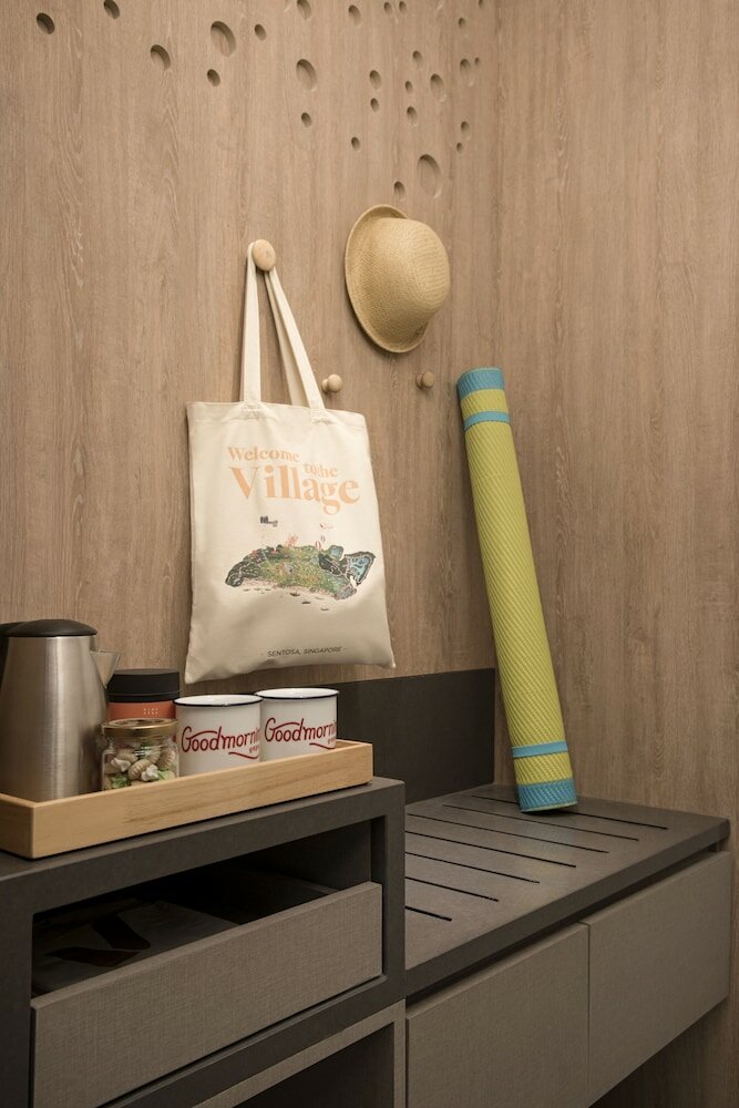 Фото Village Hotel Sentosa by Far East Hospitality