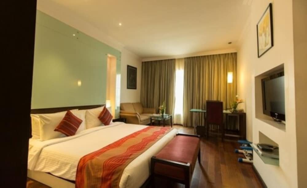 Фото The Chancery Pavilion