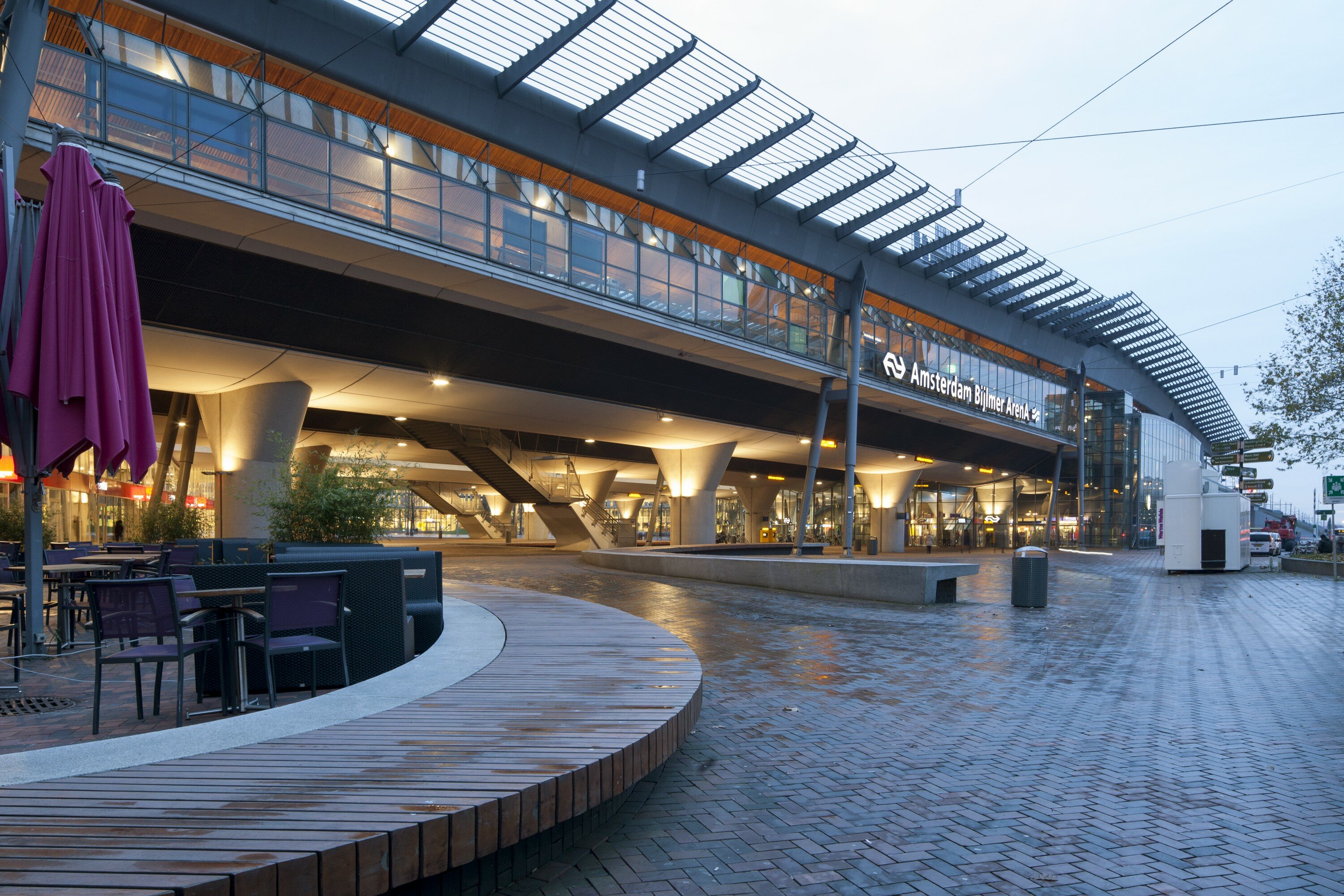 Фото EasyHotel Amsterdam Arena Boulevard