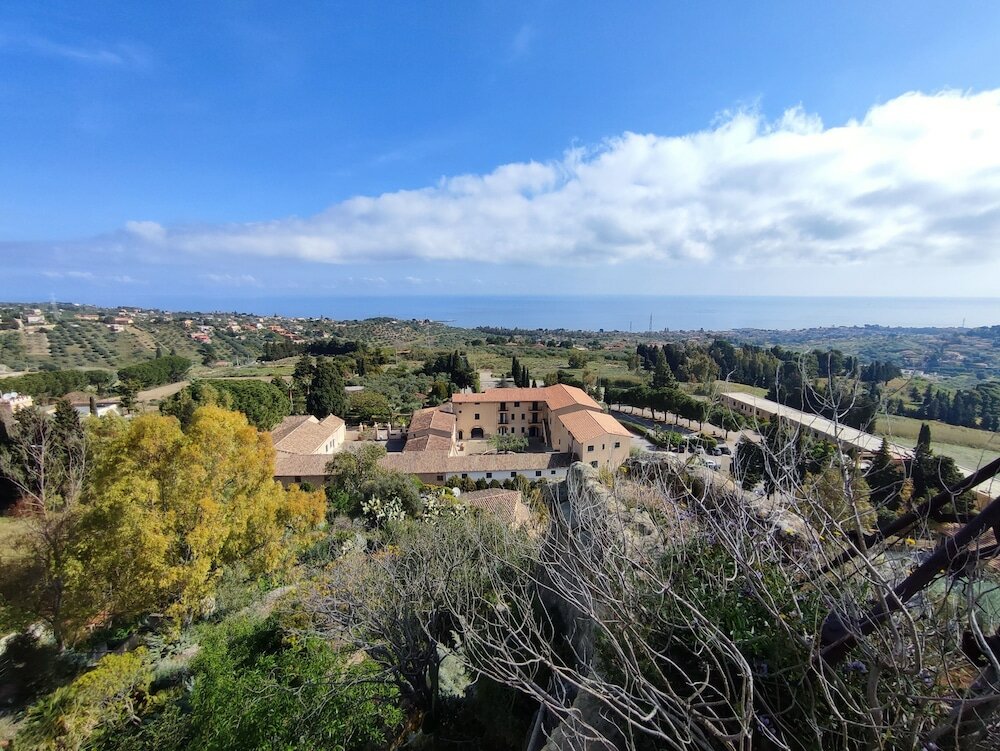 Фото Torre Artale Hotel