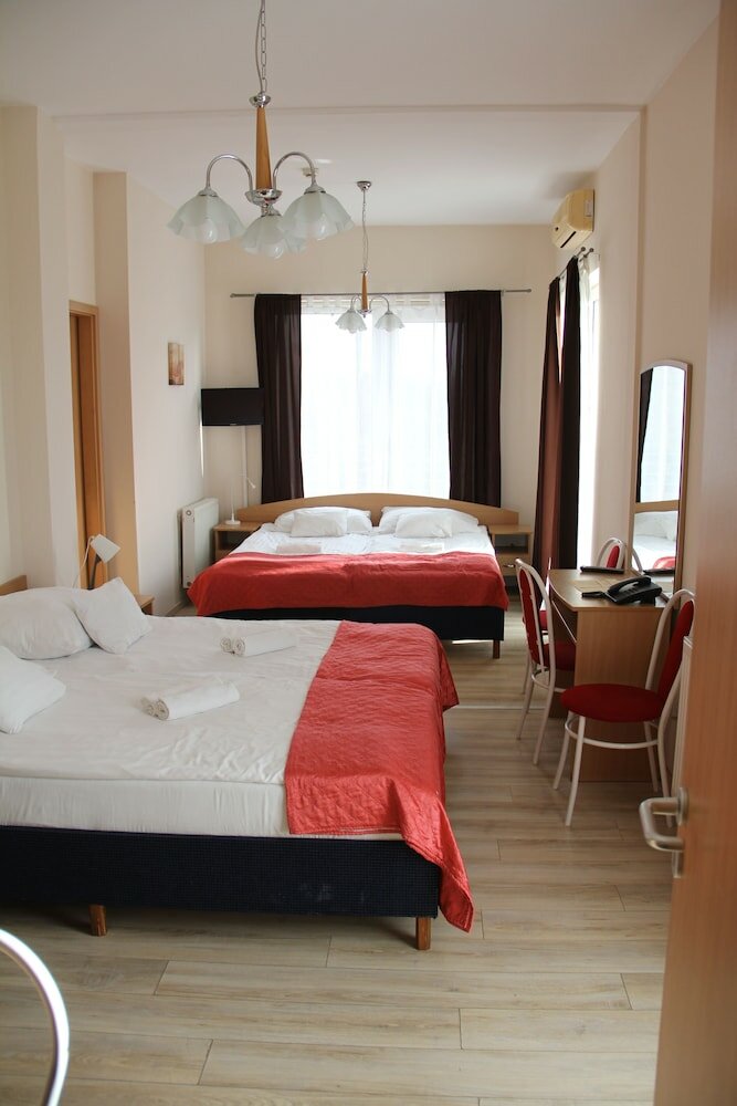 Фото Hotel Papillon