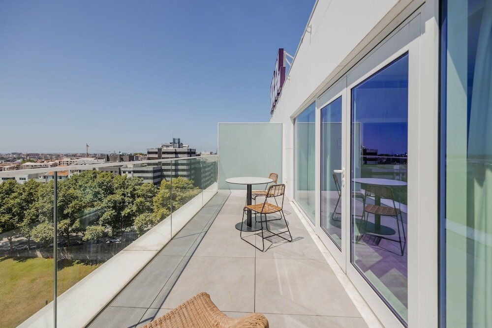Фото Yotel Porto