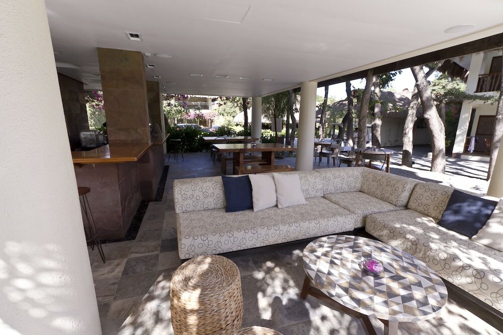 Фото Bluewater Maribago Beach Resort