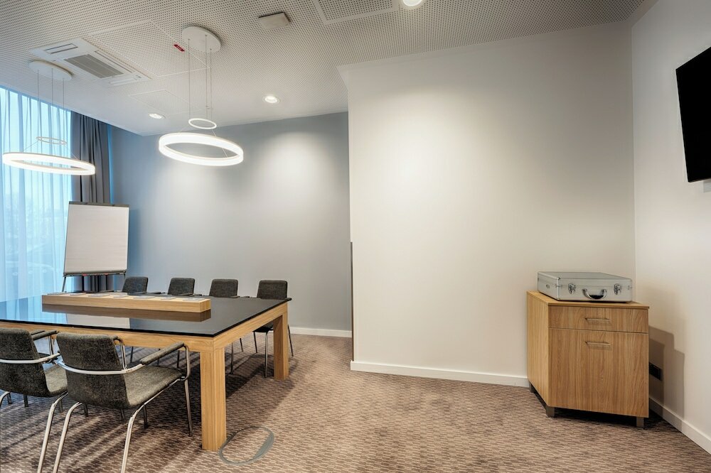 Фото Premier Inn Leipzig City Hahnekamm Hotel